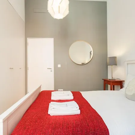 Flh Graca Spacious Flat شقة